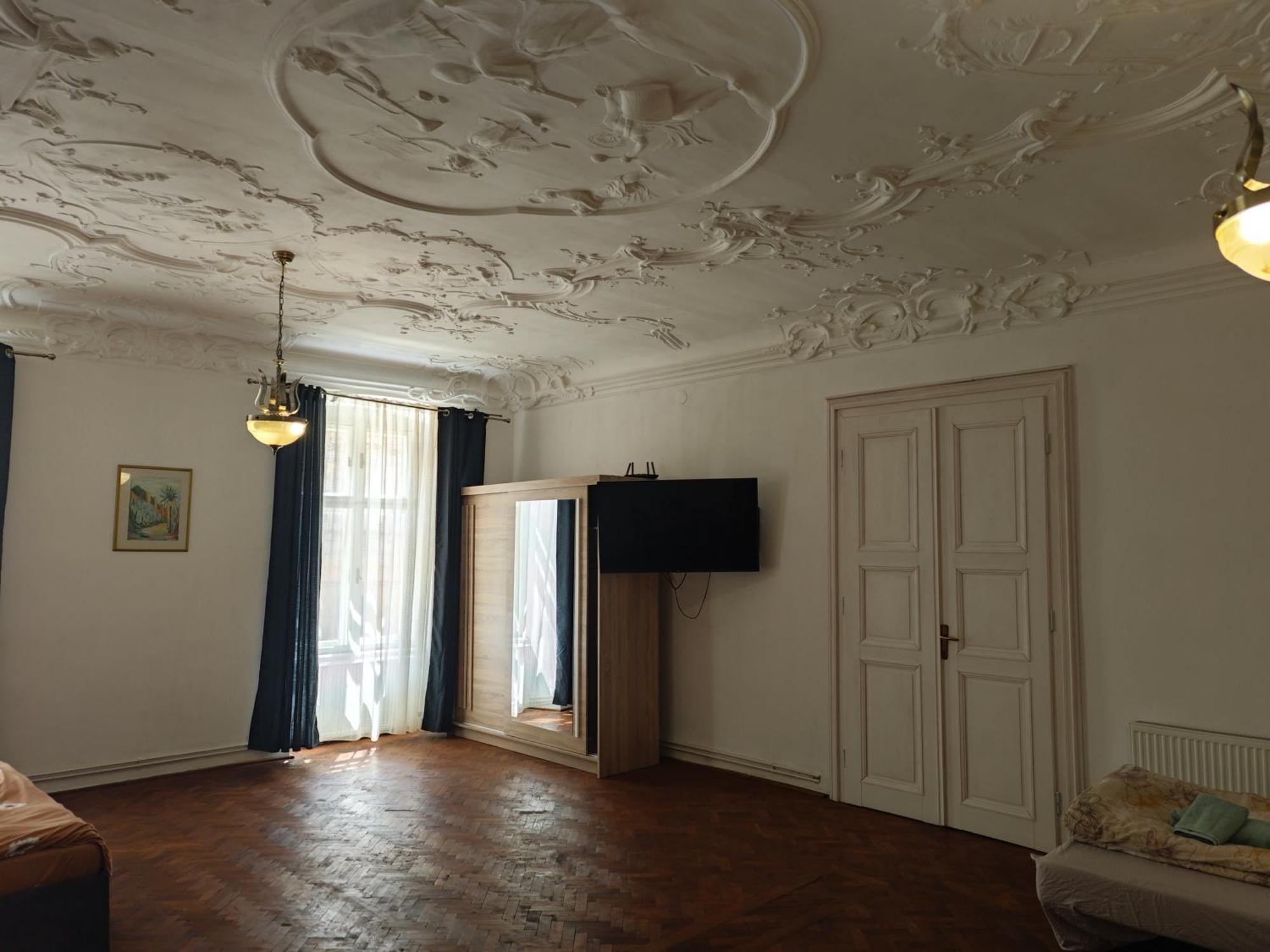 Clasic Studio Central Brasov Exterior photo